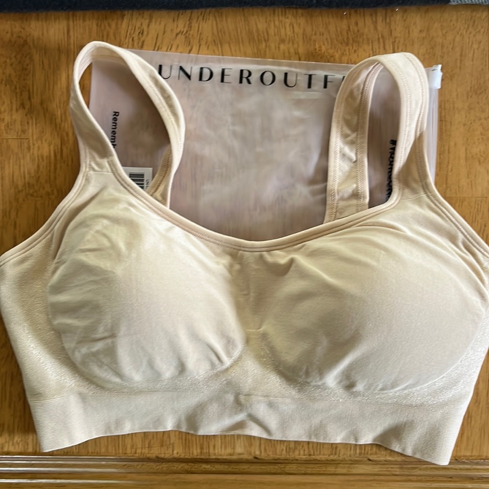 Underoutfit Bra. Size large. Nude color